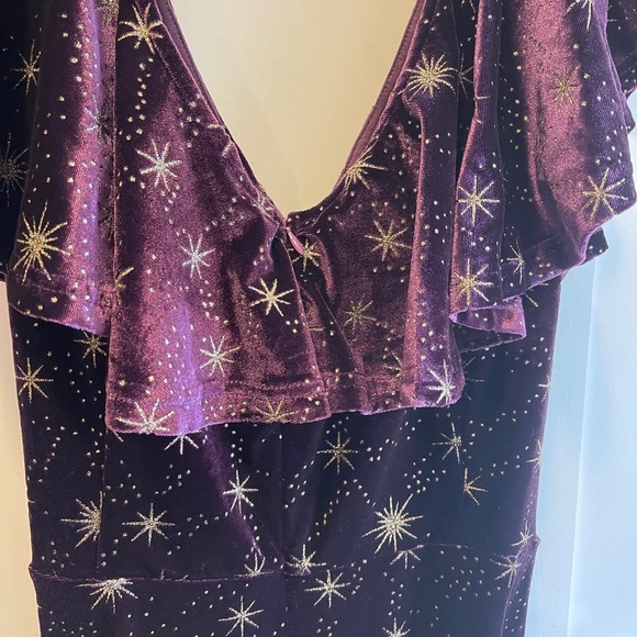 CIDER VELVET V-NECK STAR RUFFLE TIE BACK MIDI DRESS 0XL - Picture 8 of 9